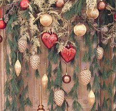 Украшение дома к Новому году и Рождеству. Настенные панно из хвои и украшение светильников
