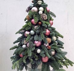 Настольная новогодняя елочка с украшениями на заказ