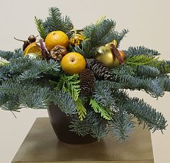 Яркая Новогодняя композиция с корицей и мандаринами