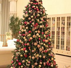 Новогодняя елка для гостиной