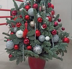 Настольная новогодняя елка в кабинет руководителя